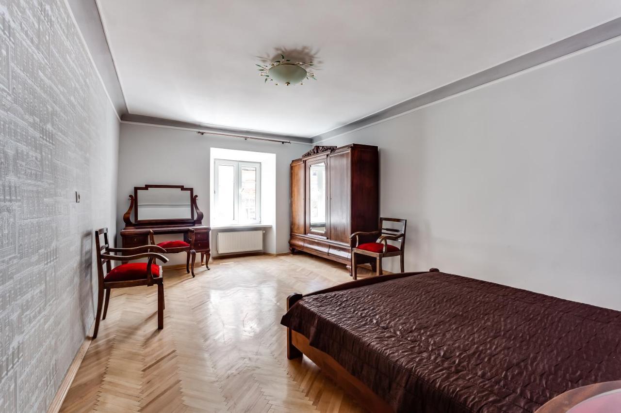 Four Bedrooms Apartment In The Heart Of Lviv Eksteriør bilde